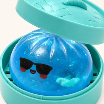 Squishy dumpling bleu à lunettes — Vue détaillée